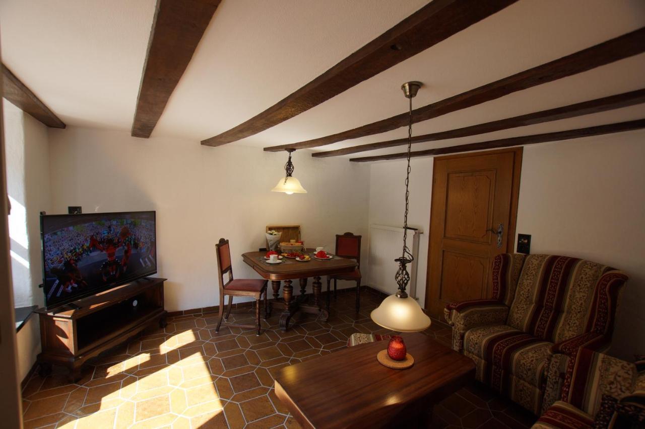 Altes Faehrhaus An Der Mosel Anno1633 Apartamento Traben-Trarbach Exterior foto